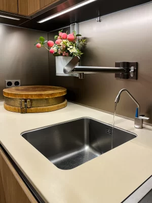 Appartamento a Monza con Impianto ad osmosi inversa con frigo gasazione e rubinetto meccanico a 3 vie