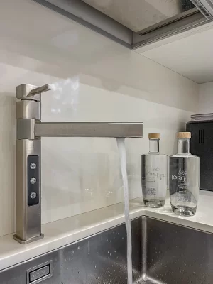 Appartamento con Impianto ad osmosi inversa con frigo gasazione e rubinetto elettrico a 5 vie