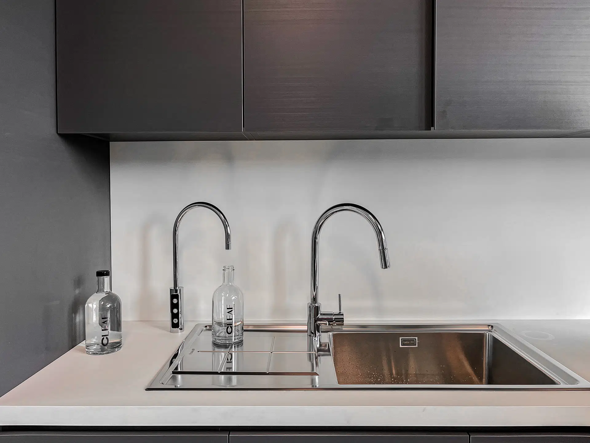 Impianto ad osmosi inversa con frigo gasazione - Osmy friz 220 lt e rubinetto elettronico a tre vie